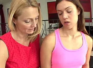 brenda alyssa lick my pussy finger me deeper sluts!