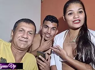 Tigresa VIP får DP anal gangbang med ektemann og pantaneiro på live sexting