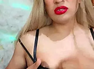 sexy crossdressing trans babe strokes in hot lingerie play