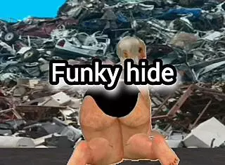 Margarite La Beatch Sucks Wet Cock with Funky Hide