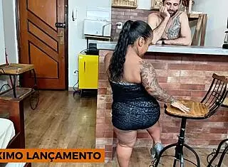 Puta que pariu! This monster cock won't fit in my tight ass!