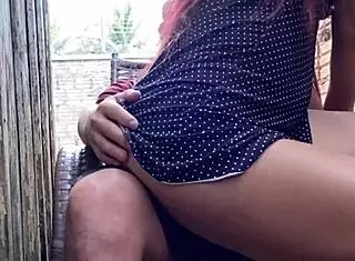 devagar vizinho spreads skinny legs for brazilian ride