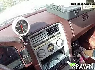 this amateur slut humps hard till she cums rough 😩💦