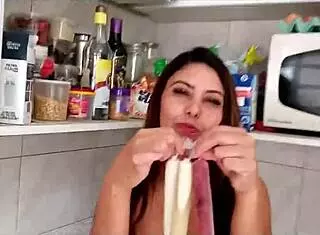 sarah rosa's sexy kitchen cookout with tits ass and homemade fetish fun