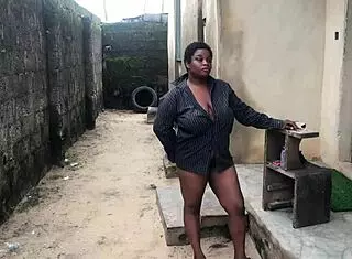 Oiled curvy babe outdoor sex fails hard