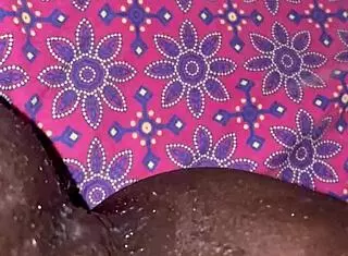 ebony slut takes bbc creampie deep in her squirting pussy