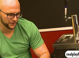 Lovely Babe Flashes Boobs For Quick Cash