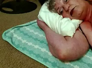 dawnskye1962 roleplay: burglar blasts facials on my hairy face! 🔥💦