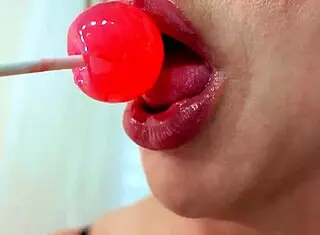 Lollipop-Licking Bimbo's Sloppy Oral Fetish Dildo Blowjob Close-Up!