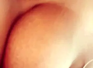 chubby asian milf moans as fingers fuck her wet pussy 😩👆🍑