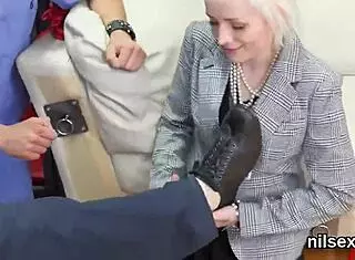 slutty cutie, ready for hardcore anal ass-to-mouth bdsm therapy? 😈🍑🔥