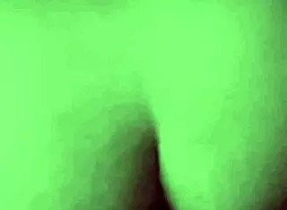 Puta latina con gran culo follada de perrito en video casero 🐶💦