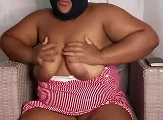 큰 엉덩이 바이블 슬럿 완전 흥분 폭발!