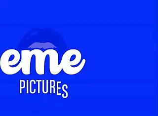 Ukrainian Lisi Kitty spoons and cowgirls in raw fuck