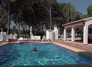 i crave valentina ricci's pussy ripped by massive bbc