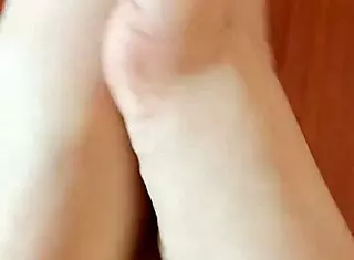 GRETA'S FRESH TOE NAIL POLISH DRIVES WILD HOMEMADE MILF CRAVINGS!