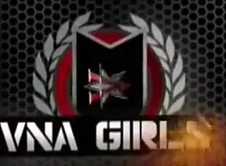 Lucky Lesbian Miss Raquel Twerked on by Sara Jay's Curvy Face