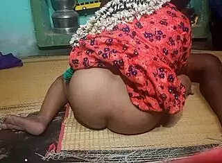 i fuck hot indian aunty with step boyfriend