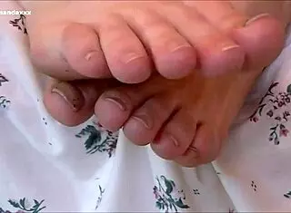 goddess feet worship toenail clippings fetish instructions