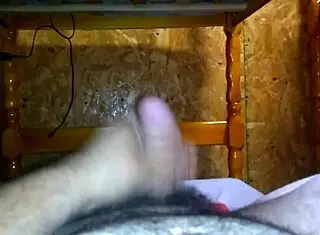 guy jerks off hard on the bed