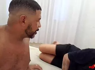 hot sapatão's juicy big pussy takes first rough anal 1on1!