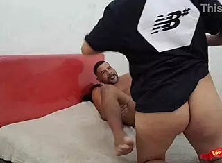 hot sapatão's juicy big pussy takes first rough anal 1on1!