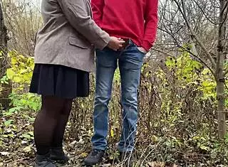 hey fat milf mommy, rule my piss in pantyhose?