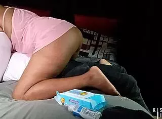 Her curvy mature pussy takes a deep toy fuck. Beautiful housewife solo pt2