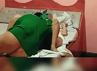 kabit fucks big pussy asian amateur missionary doggy creampie grab car