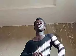 wanna watch kwameoppong65 shake her monster cock in that hot 18+ dance?