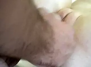 Skinny babe's juicy pussy gently fucked in extreme close-up slime