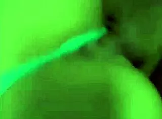 Me la mete super rico tronándome con su verga y dildo toys 🔥💦