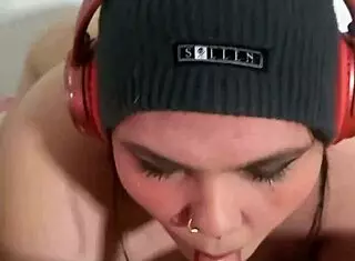 Curvy Wife's Sloppy Deepthroat Ends In Cum-Filled Mouth Orgasm