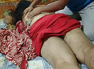 Desi Housewife's Nipples Harden in Slutty Hotel Massage