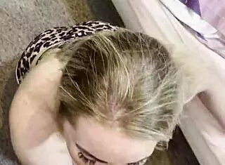 stepmom sucks stepson's monster cock in bedroom 💦😍👅