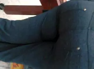 Spot that big booty pawg shopping at cub foods