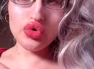hey bimbo, worship my red lipgloss goddess in findom webcam glasses session?