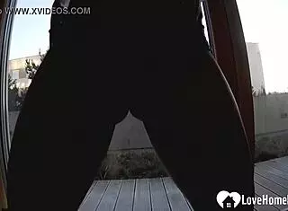 Hottie Fingers Snatch Moaning Wildly