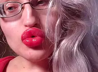 hey bimbo, worship my red lipgloss goddess in findom webcam glasses session?
