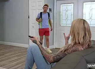 johnny love's massive erection catches stepmom mayara lopes before leaving bangbros