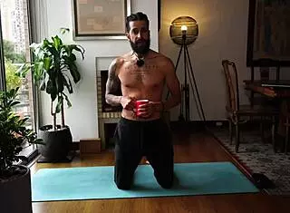 kinda messed up my hip moves in bed... now i thrust 600x better during sex with my latina wife 😩💥