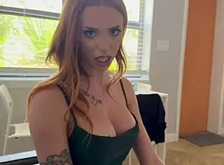 I CHEER UP MY BUSTY STEPMOM Jessica Aaren IN DIRTY TALE WITH Danny Dirt!