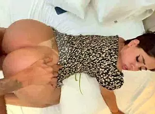 buceta apertada gets raw skin fuck from curvy big ass latina pov