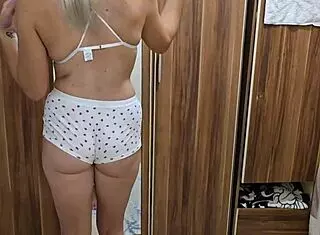 Stepsister's natural body stiffens my cock as tight pussy farts on thrust