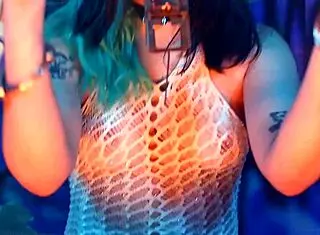 i train you with bratty footjob and worship my feet