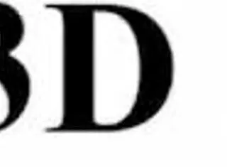 green eyed pierced nipple babe cums hard masturbating solo