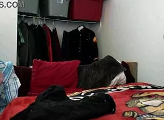 Rachel Fox sucks penis quick before heading to work