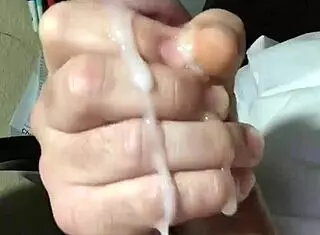 Big dick master here, bate and message comments 😈🍆💦