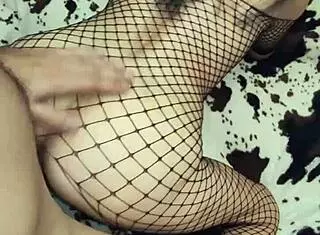 bold milf stretches beautiful holes for deep anal pounding