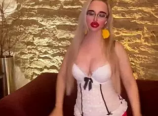 ¿soy la diosa música bailarina que quieres follar ya?